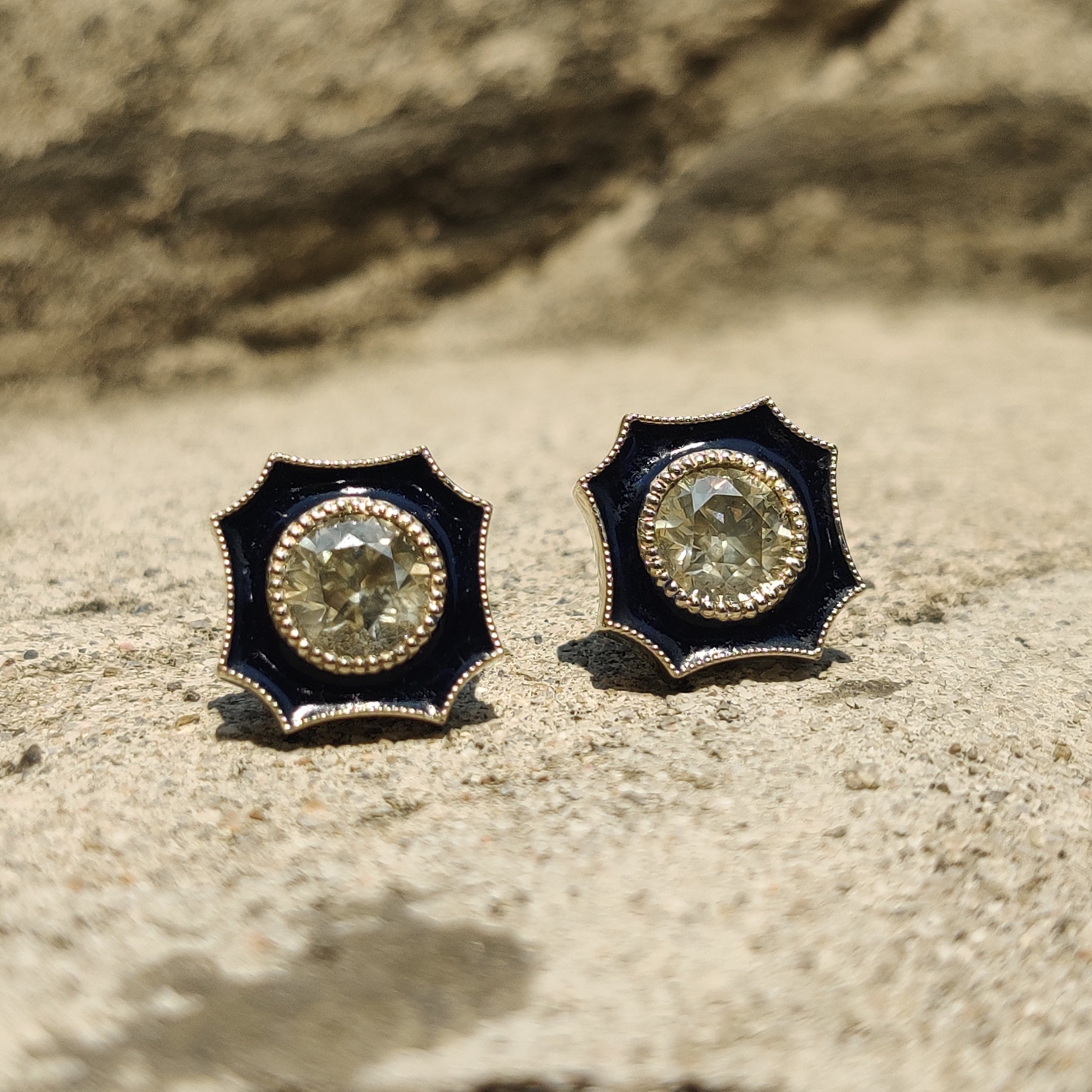2.93 Carat Old Mine Cut Diamond Earrings (14K Gold)