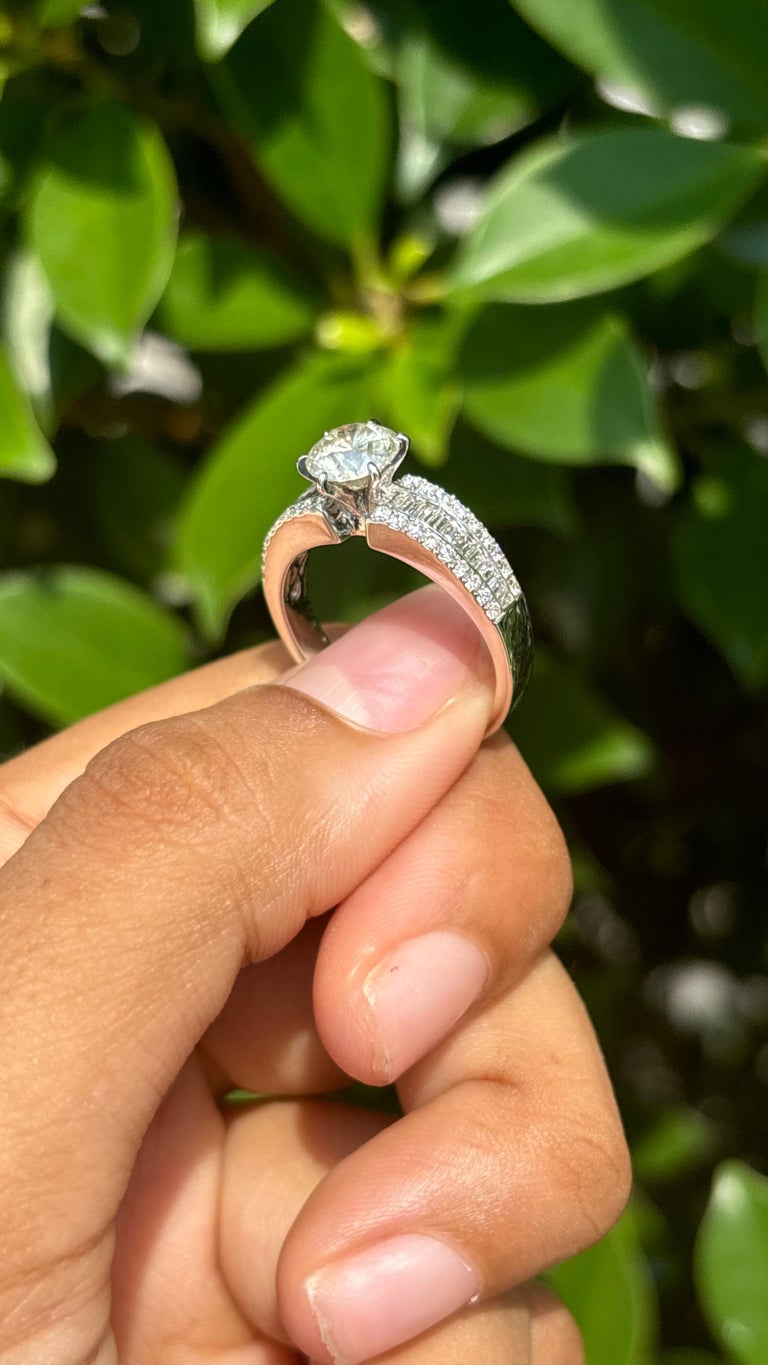 1.03 Carat Diamond Studded Solitaire Ring (18K Gold)