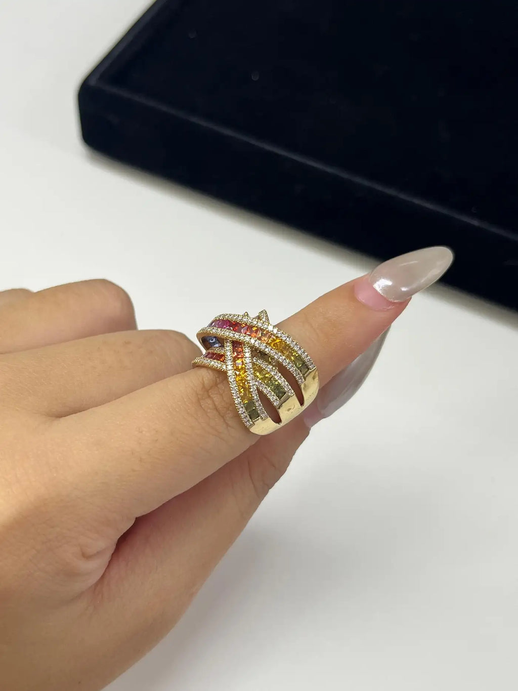 3.92 Carat Rainbow Sapphire Ring in 14K Yellow Gold