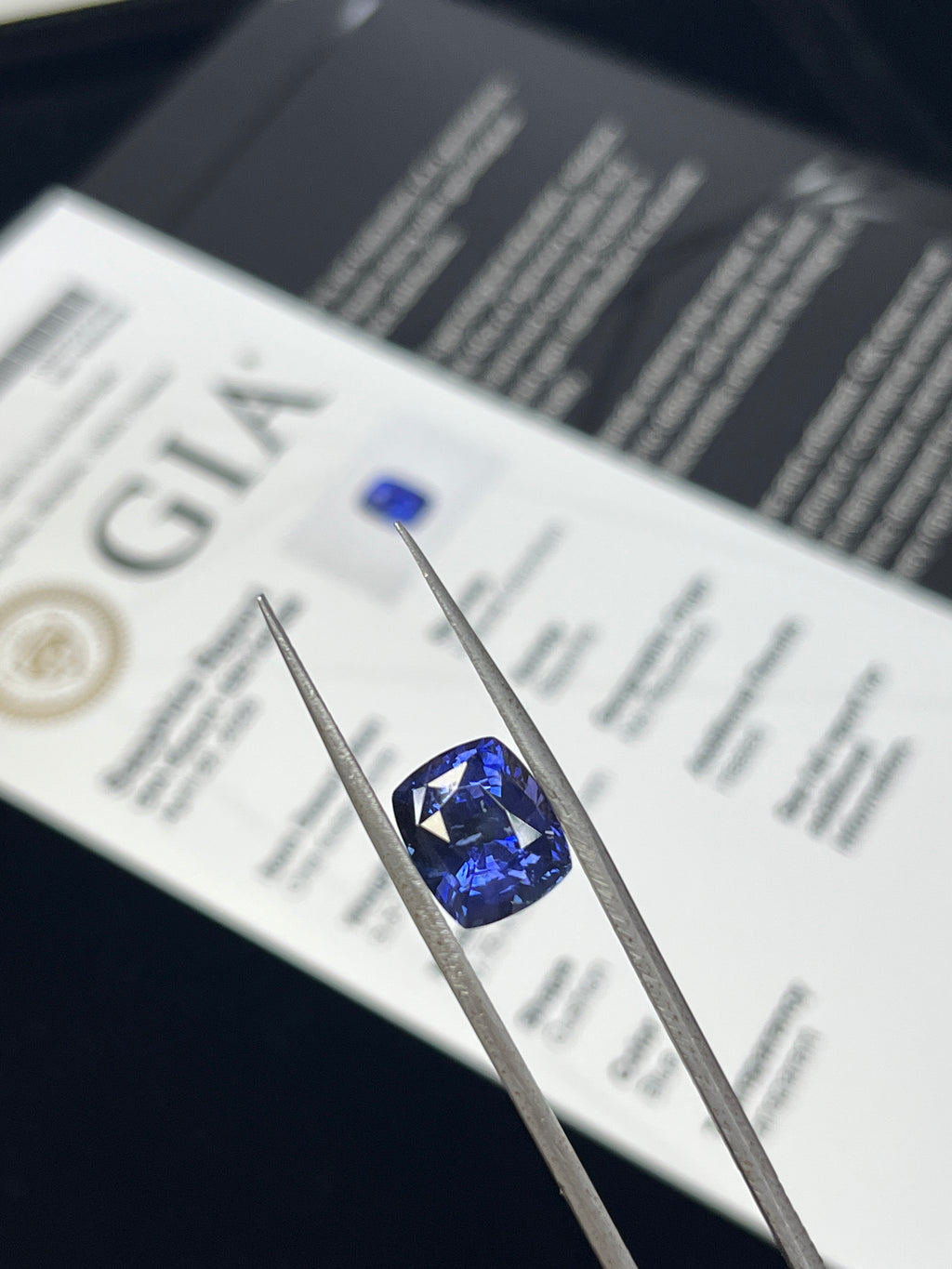 5.57 Carat Cushion cut Cornflower Blue Heat Sapphire loose stone