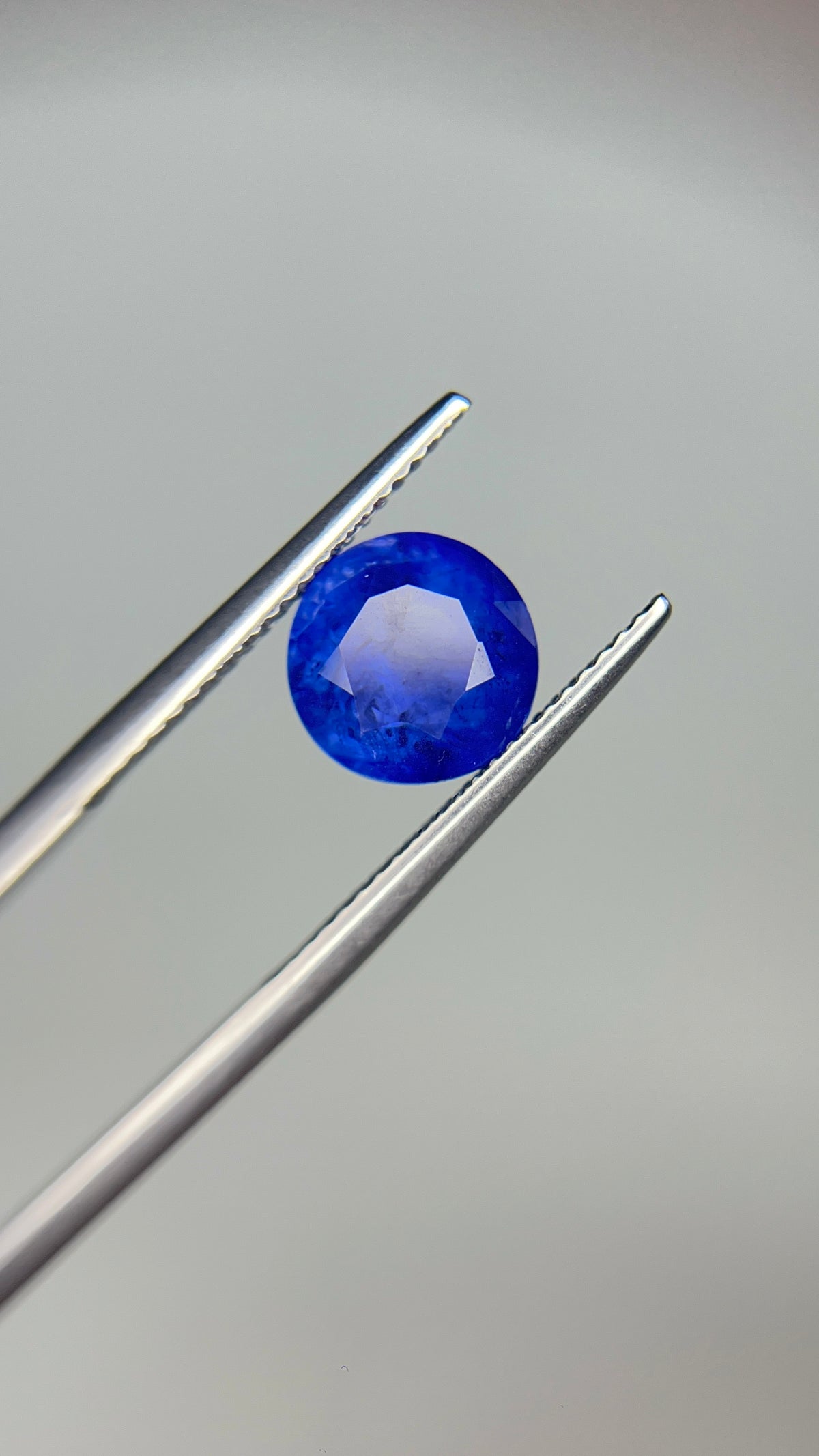 3.78 Carat Round  Blue  Heat  Sapphire Loose stone