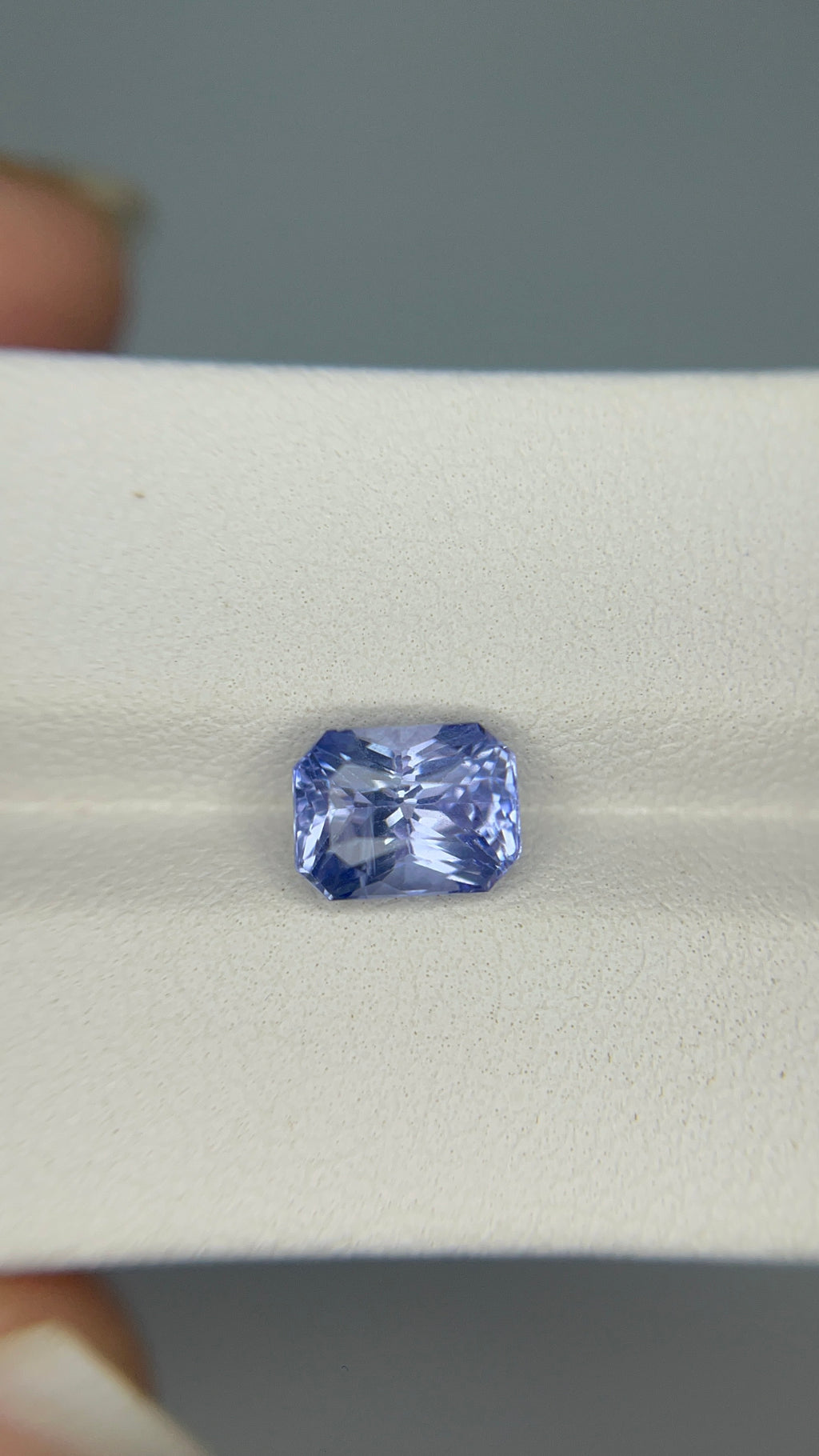 2.77 Carat Radiant cut Sri Lanka Blue Heat  Sapphire Loose stone