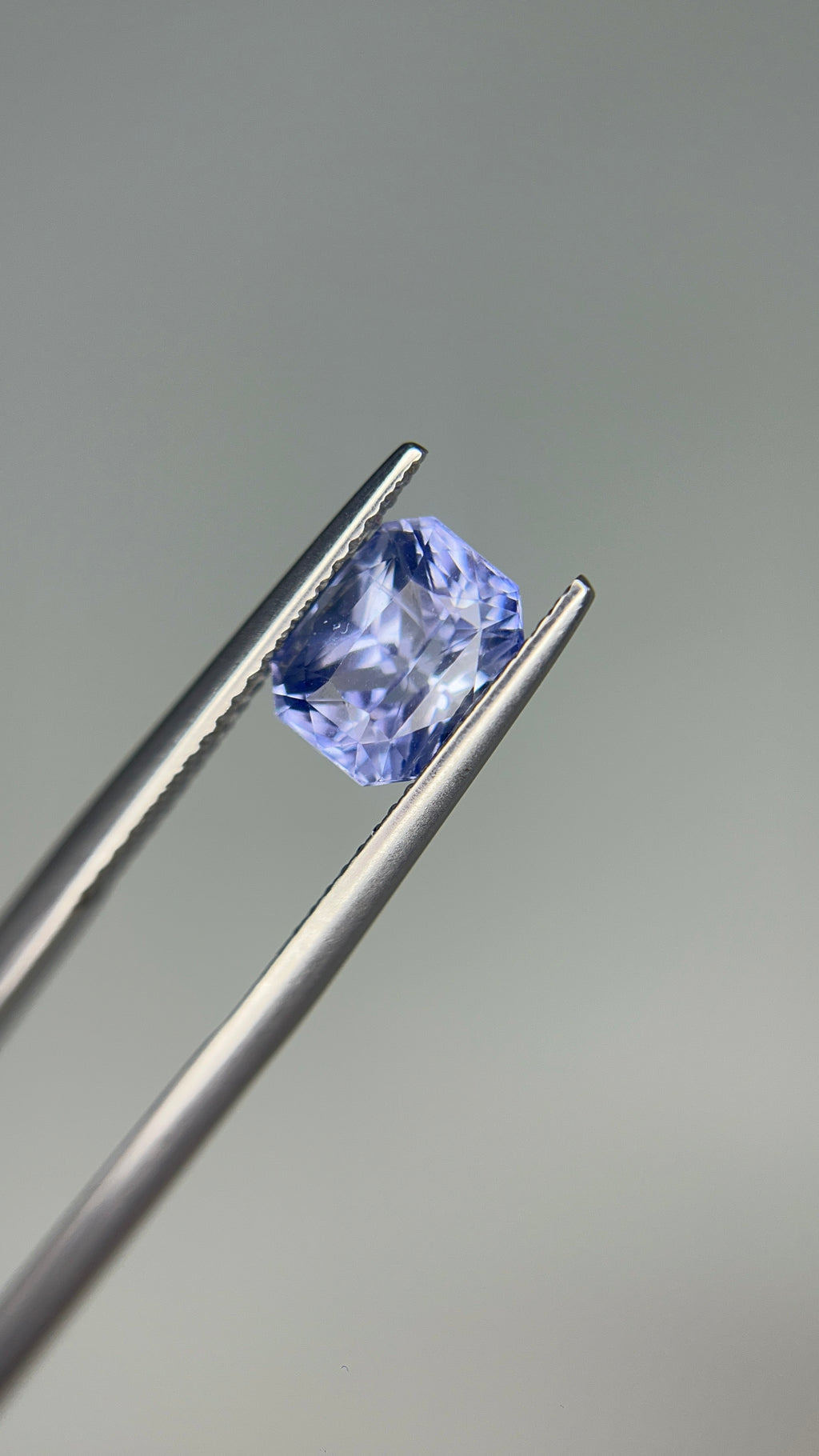 2.77 Carat Radiant cut Sri Lanka Blue Heat  Sapphire Loose stone