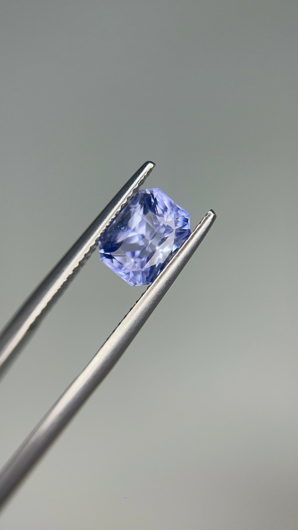 2.77 Carat Radiant cut Sri Lanka Blue Heat  Sapphire Loose stone