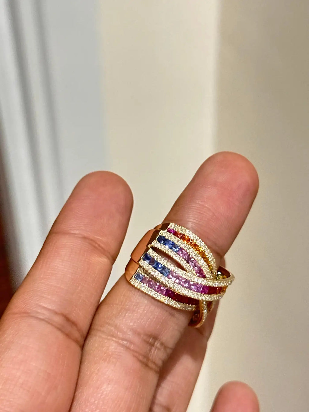 3.92 Carat Rainbow Sapphire Ring in 14K Yellow Gold
