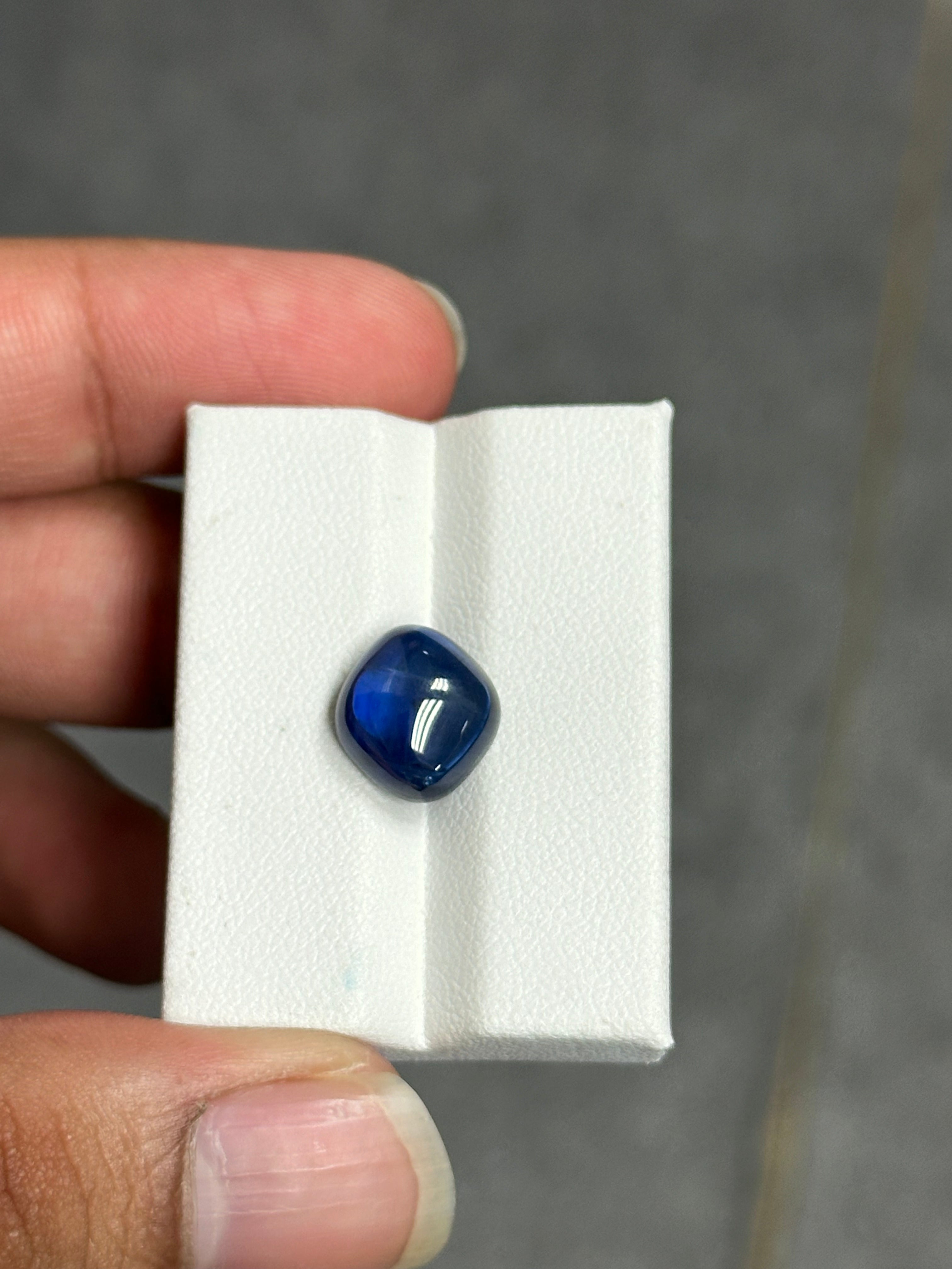 7.16 Carat Sugarloaf No-Heat Sri Lanka blue Sapphire loose stone