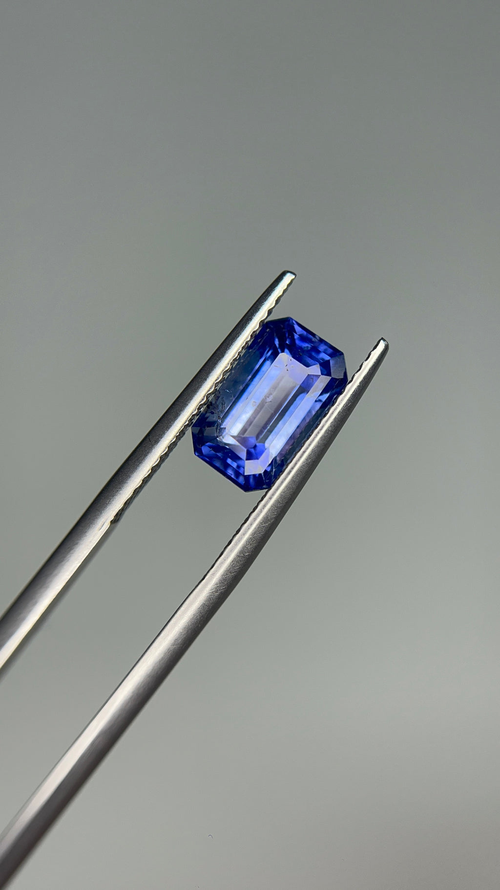 3.95 Carat Emerald Cut  Blue Heat Sapphire Loose stone