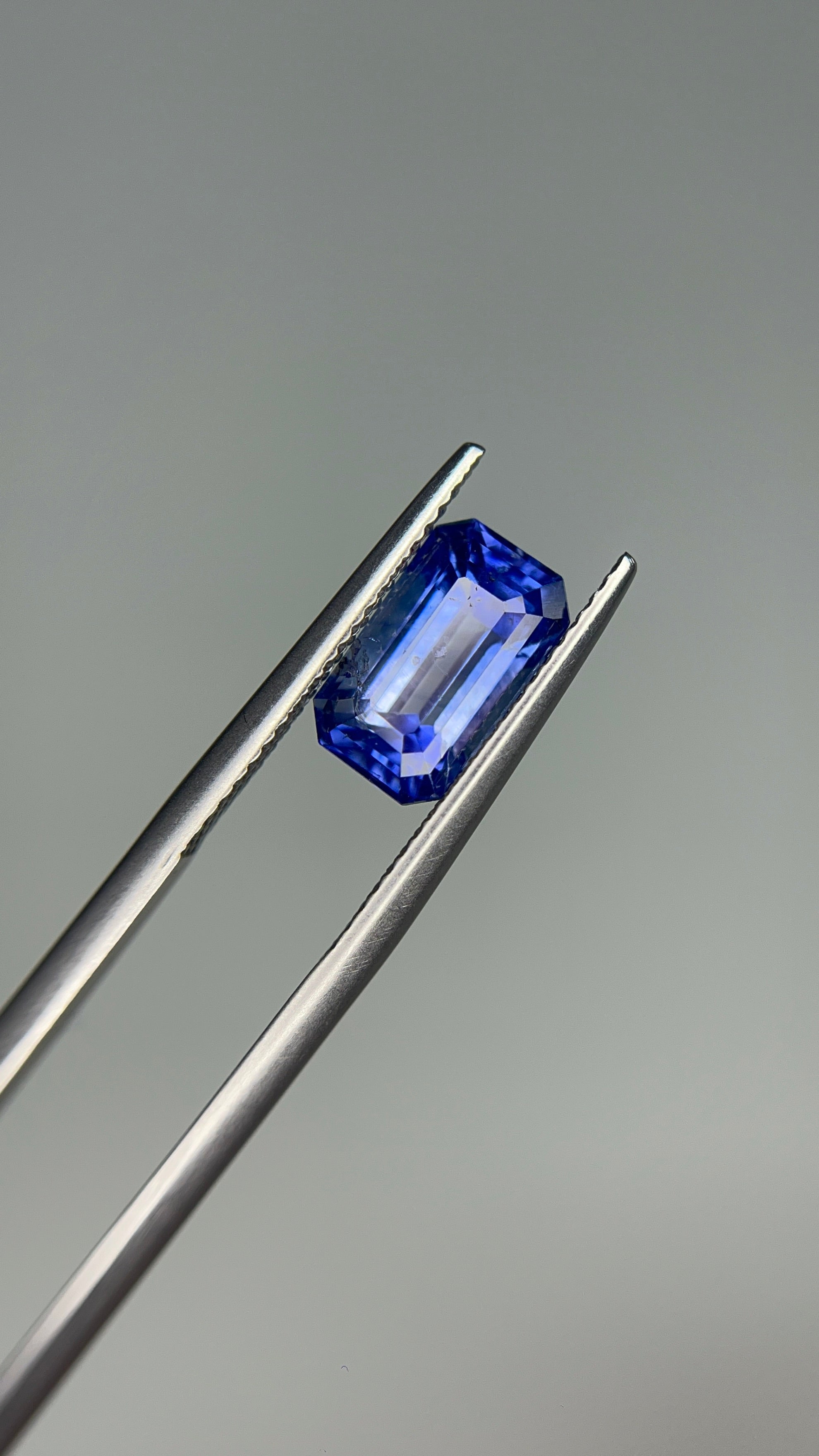 3.95 Carat Emerald Cut  Blue Heat Sapphire Loose stone