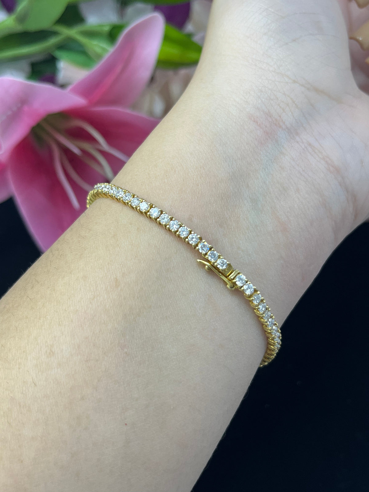 3.45 carat Lab Round Diamonds in Yellow silver bracelet