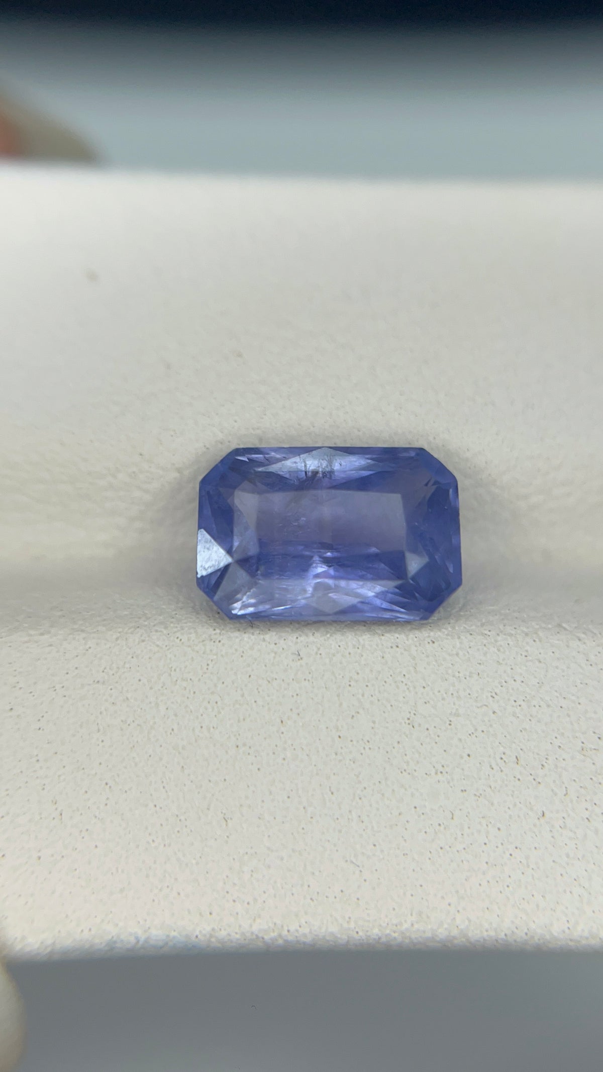 3.99 Carat Emerald cut Sri Lanka Blue Heat Sapphire Loose stone