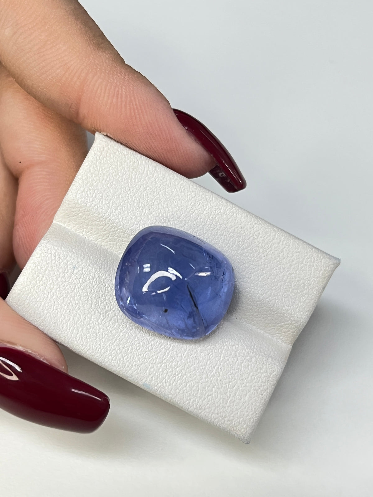 30.32 Carat Sugarloaf	 No-Heat Sri Lanka Blue Sapphire Loose stone