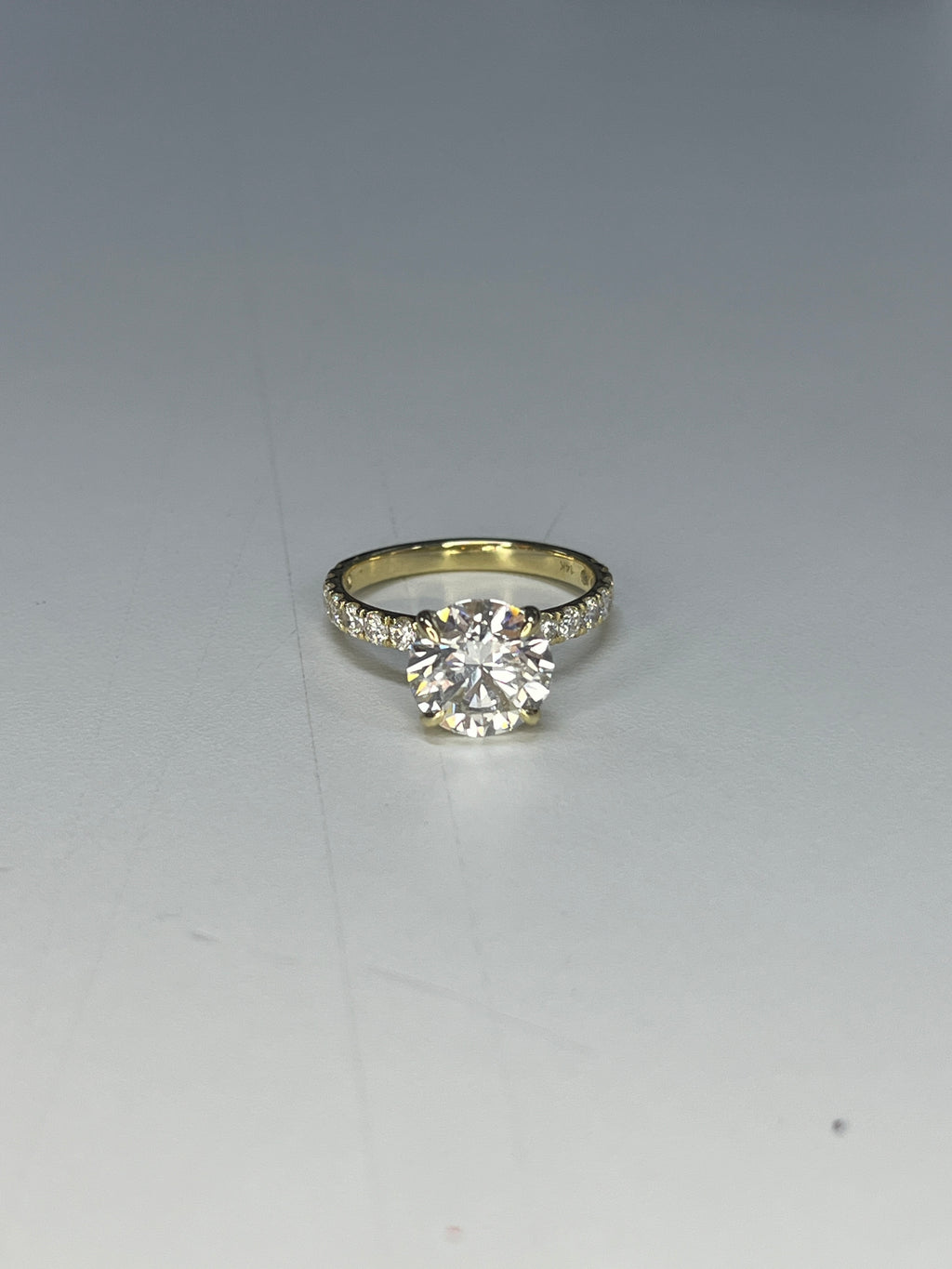 3.1 Carat Round Lab Diamond in 14KYG ring