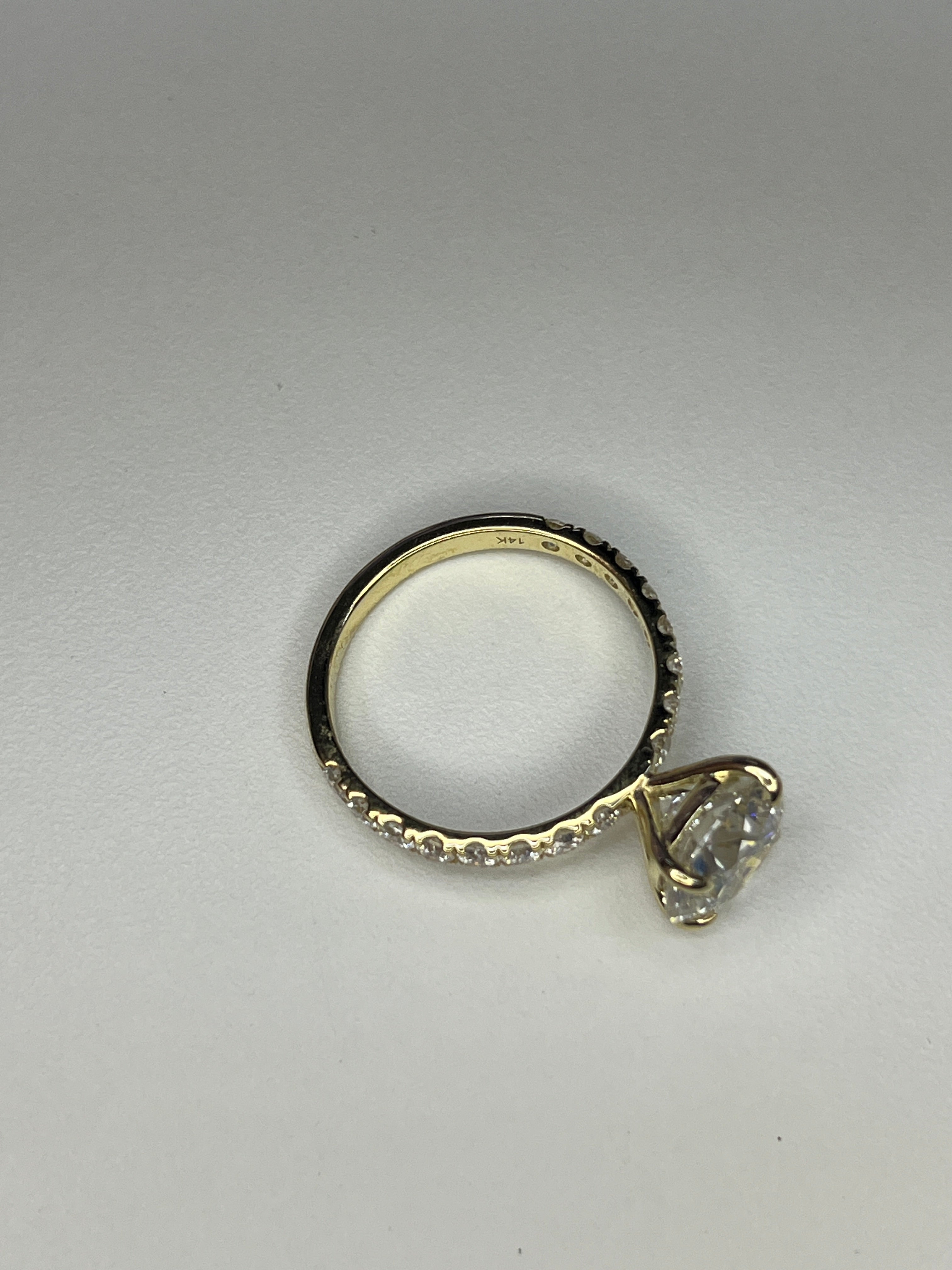 3.1 Carat Round Lab Diamond in 14KYG ring