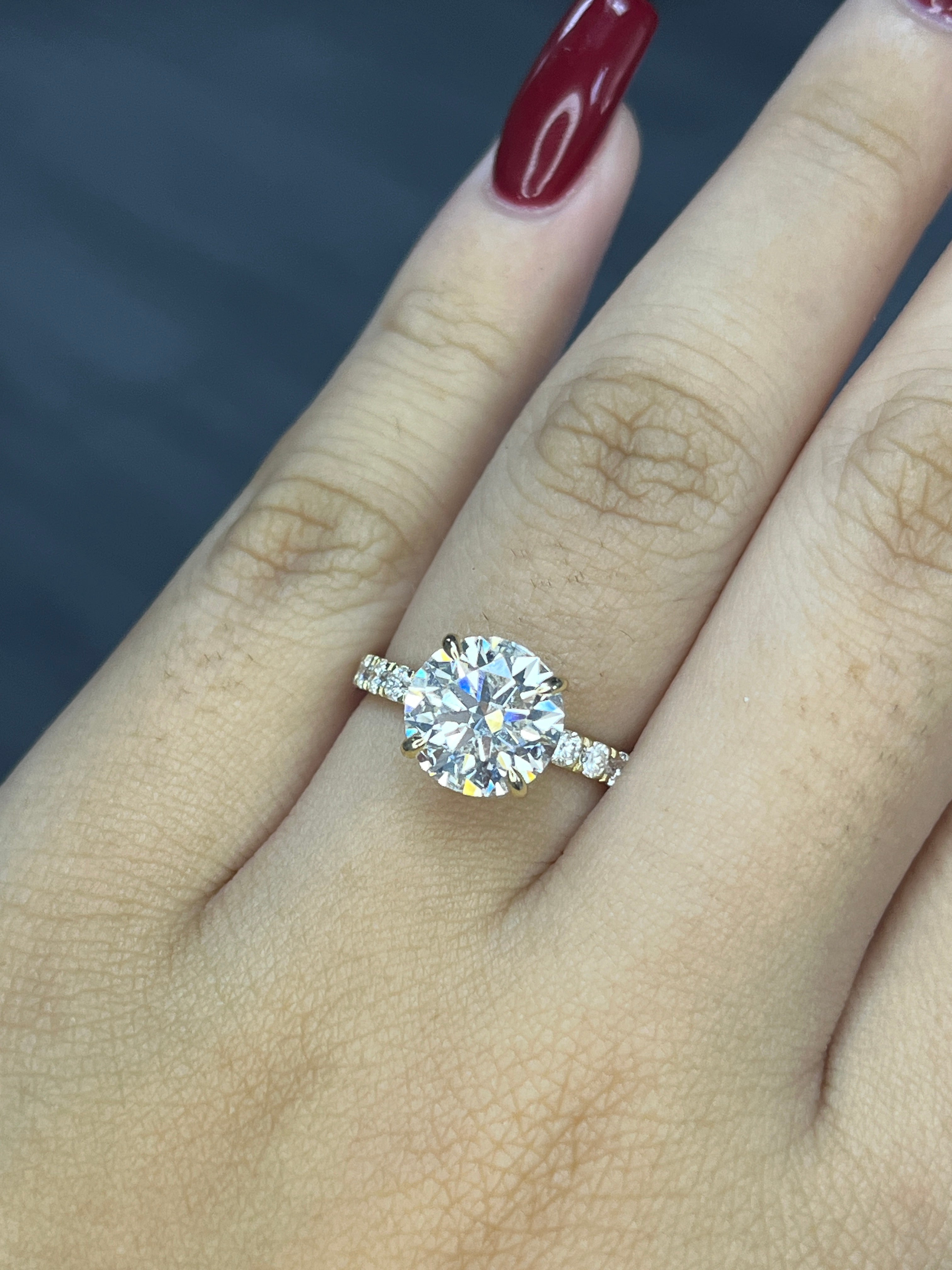 3.1 Carat Round Lab Diamond in 14KYG ring
