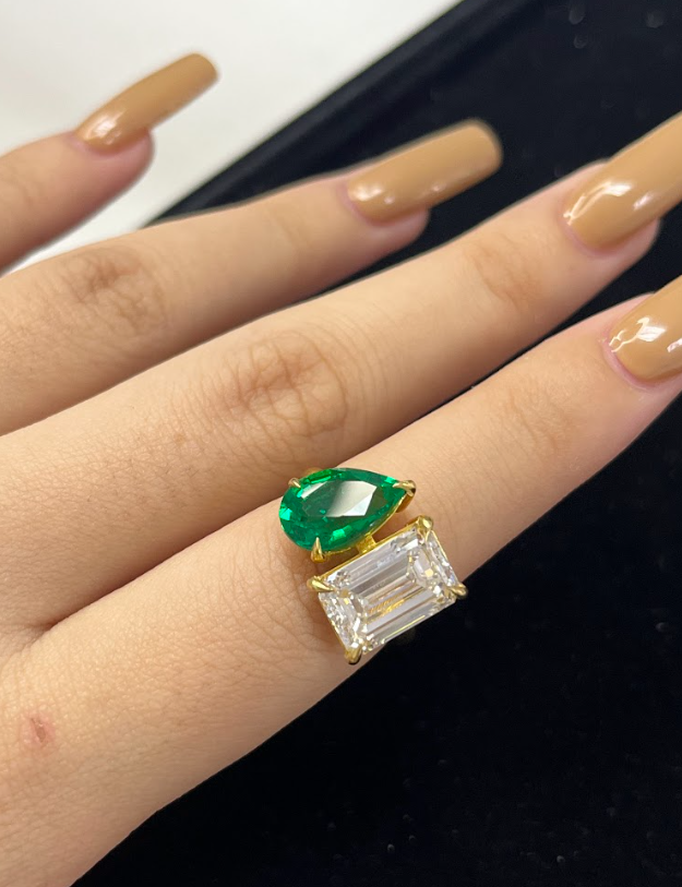 2.62 Carat Green Pear Shape + 5.07 Carat Emerald Cut Lab Diamond Ring in 18K Yellow Gold