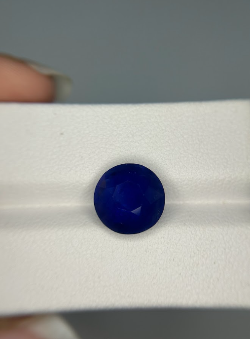 6.52 Carat Round shape heat Sapphire loose stone