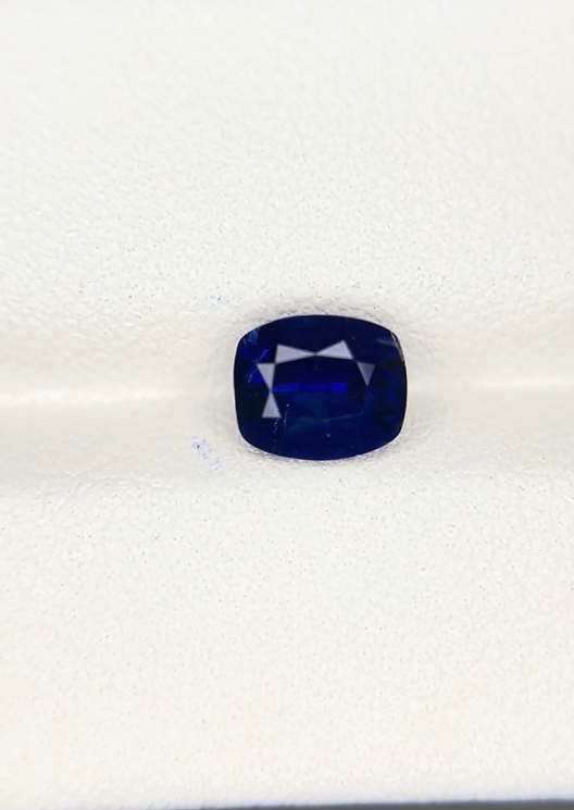 1.70 Carat Cushion cut Sri Lanka Royal Blue	Heat  Sapphire Loose stone