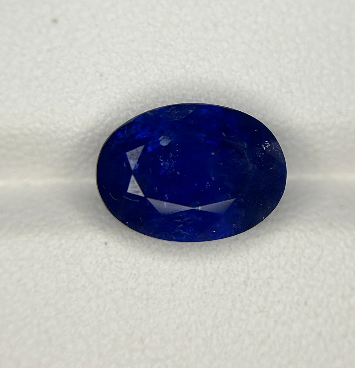 8.37 Carat Oval    cut Sri Lanka    Cornflower Blue Heat  Sapphire Loose stone