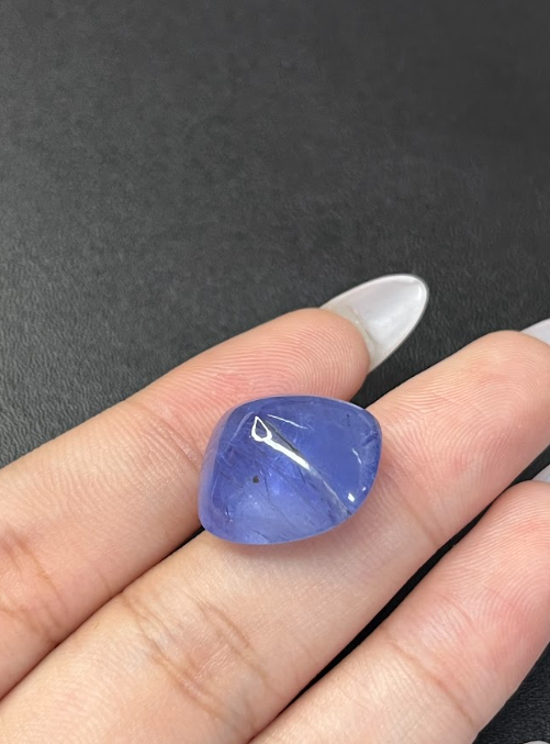 30.32 Carat Sugarloaf	 No-Heat Sri Lanka Blue Sapphire Loose stone