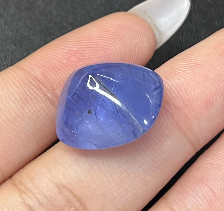 30.32 Carat Sugarloaf	 No-Heat Sri Lanka Blue Sapphire Loose stone