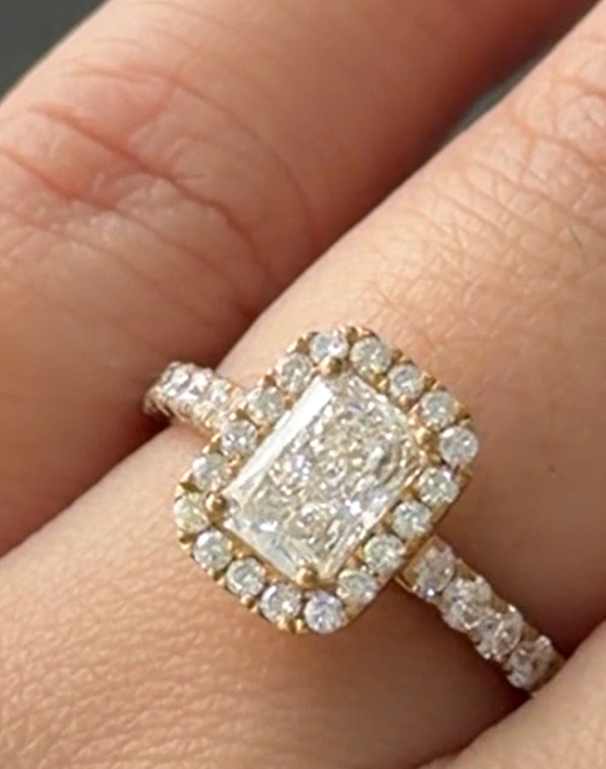 1.05 Carat Lab Diamond in 9KYG Ring