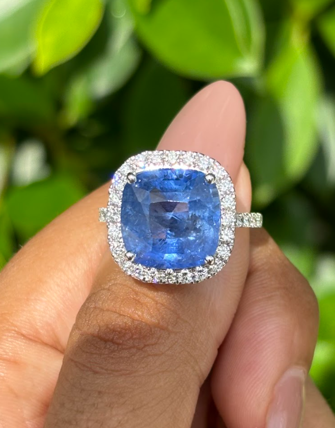 8.22 Carat cushion Sapphire & Halo Diamonds Ring in 18K White Gold