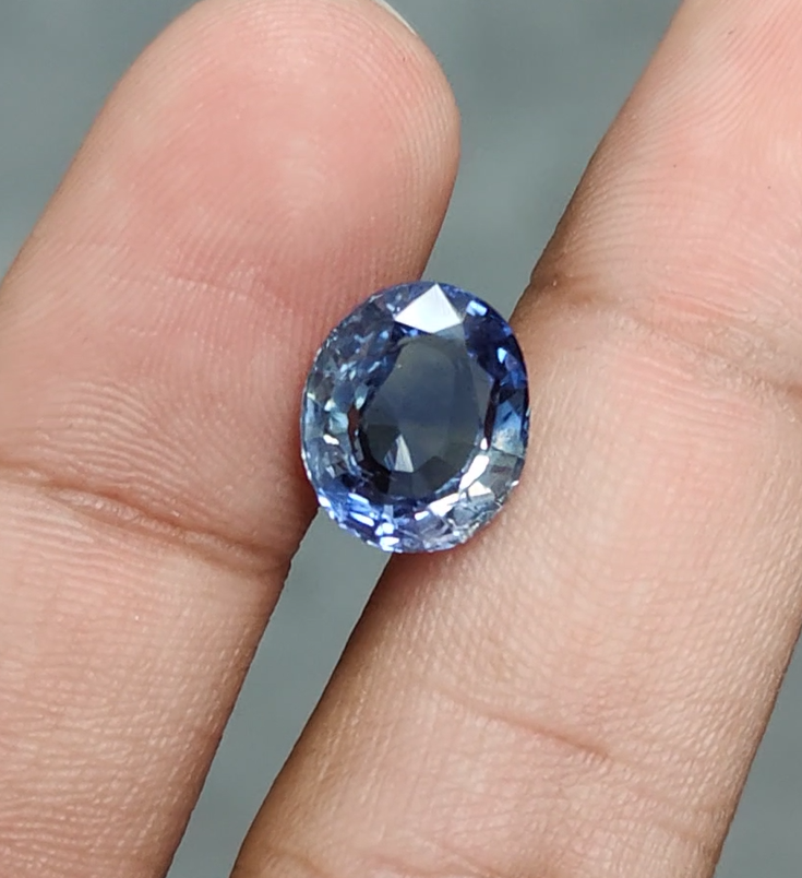 6.03 Carat Oval No-Heat    Madagascar  Blue-Green     Sapphire Loose stone