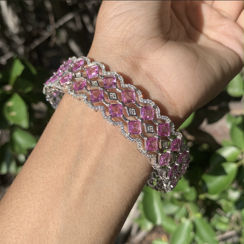 26.96 Carat Pink Sapphire Bangle (18K White Gold)