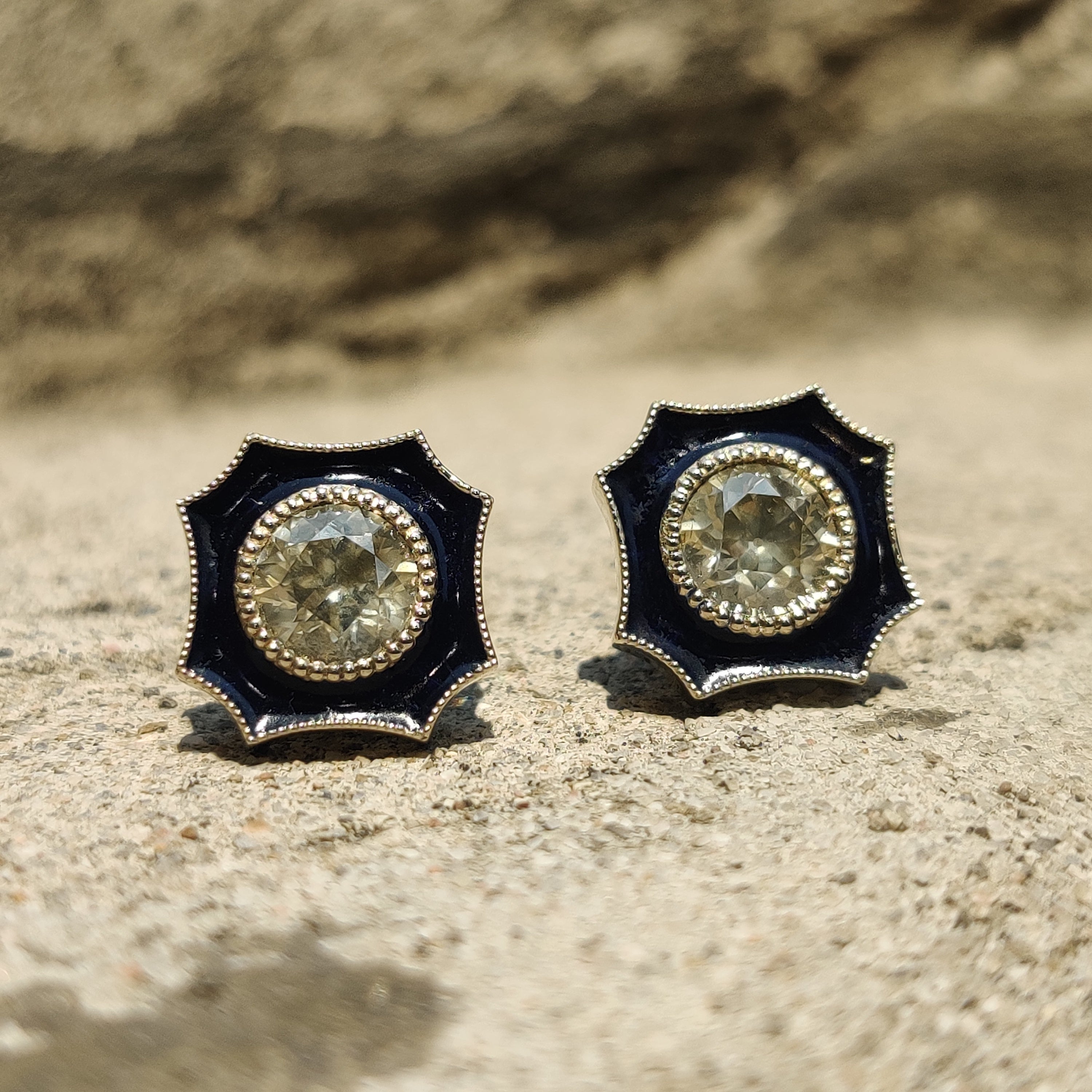 2.93 Carat Old Mine Cut Diamond Earrings (14K Gold)