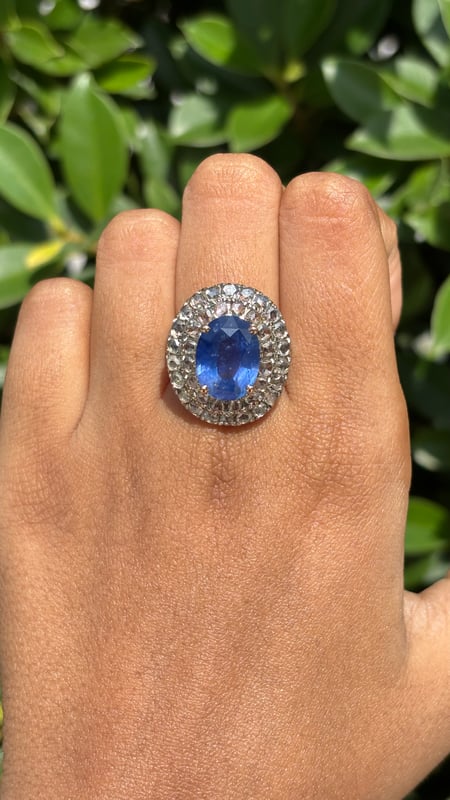 6.70 Carat Royal Blue SAPPHIRE & Rose-cut Diamonds Statement Ring in 14K White Gold