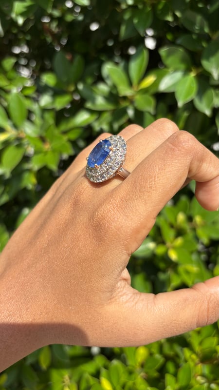 6.70 Carat Royal Blue SAPPHIRE & Rose-cut Diamonds Statement Ring in 14K White Gold