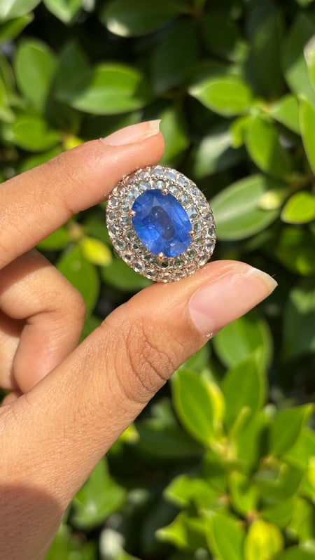 6.70 Carat Royal Blue SAPPHIRE & Rose-cut Diamonds Statement Ring in 14K White Gold