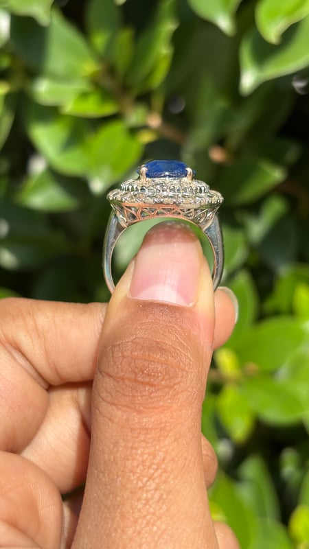 6.70 Carat Royal Blue SAPPHIRE & Rose-cut Diamonds Statement Ring in 14K White Gold