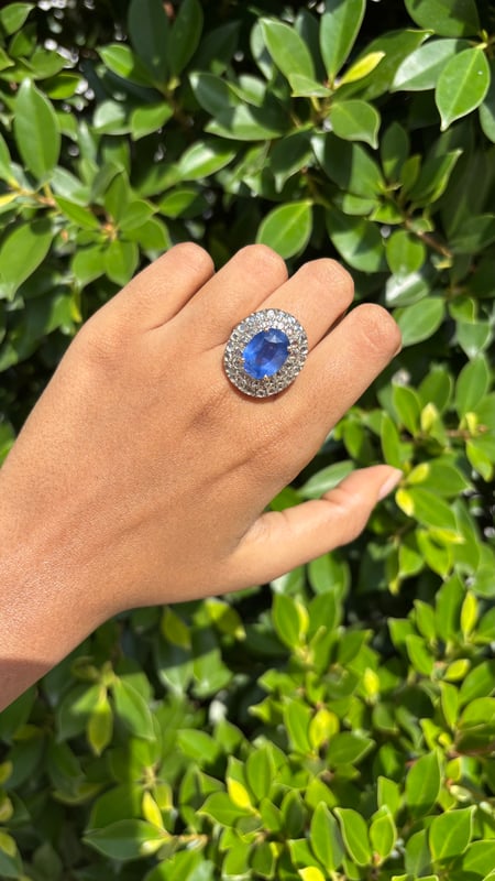 6.70 Carat Royal Blue SAPPHIRE & Rose-cut Diamonds Statement Ring in 14K White Gold