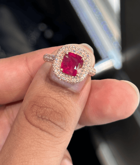 3.03 Carat Ruby 18K Pink Gold Ring