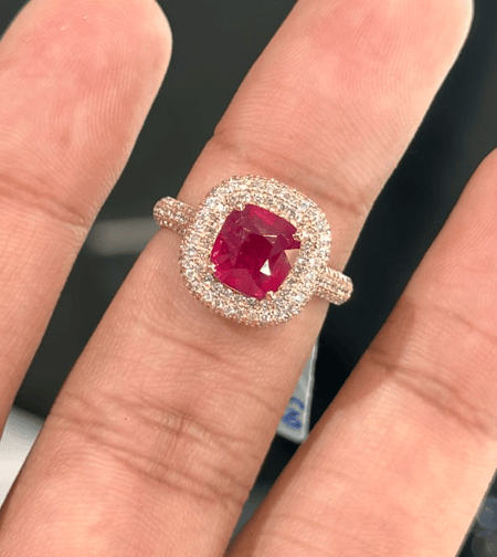 3.03 Carat Ruby 18K Pink Gold Ring