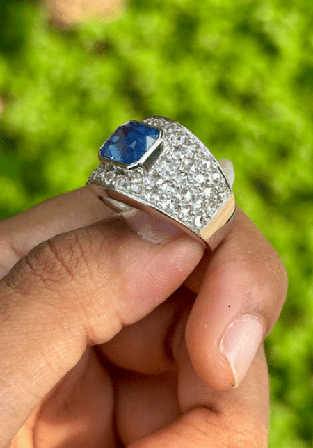 3.56 Carat Ceylon Blue Sapphire Antique Style Ring (14K Gold)