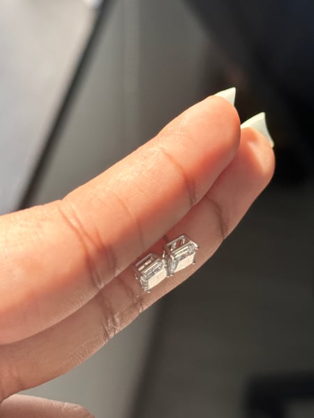 1.73 Carat Princess cut Lab Diamonds in 14KWG stud Earrings