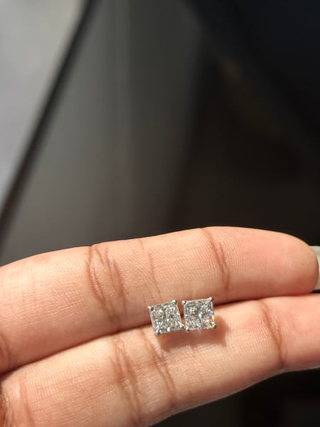 1.73 Carat Princess cut Lab Diamonds in 14KWG stud Earrings