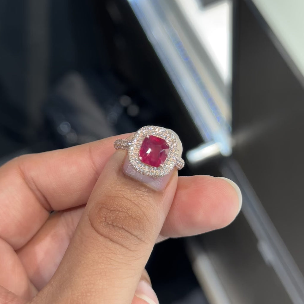 3.03 Carat Ruby 18K Pink Gold Ring