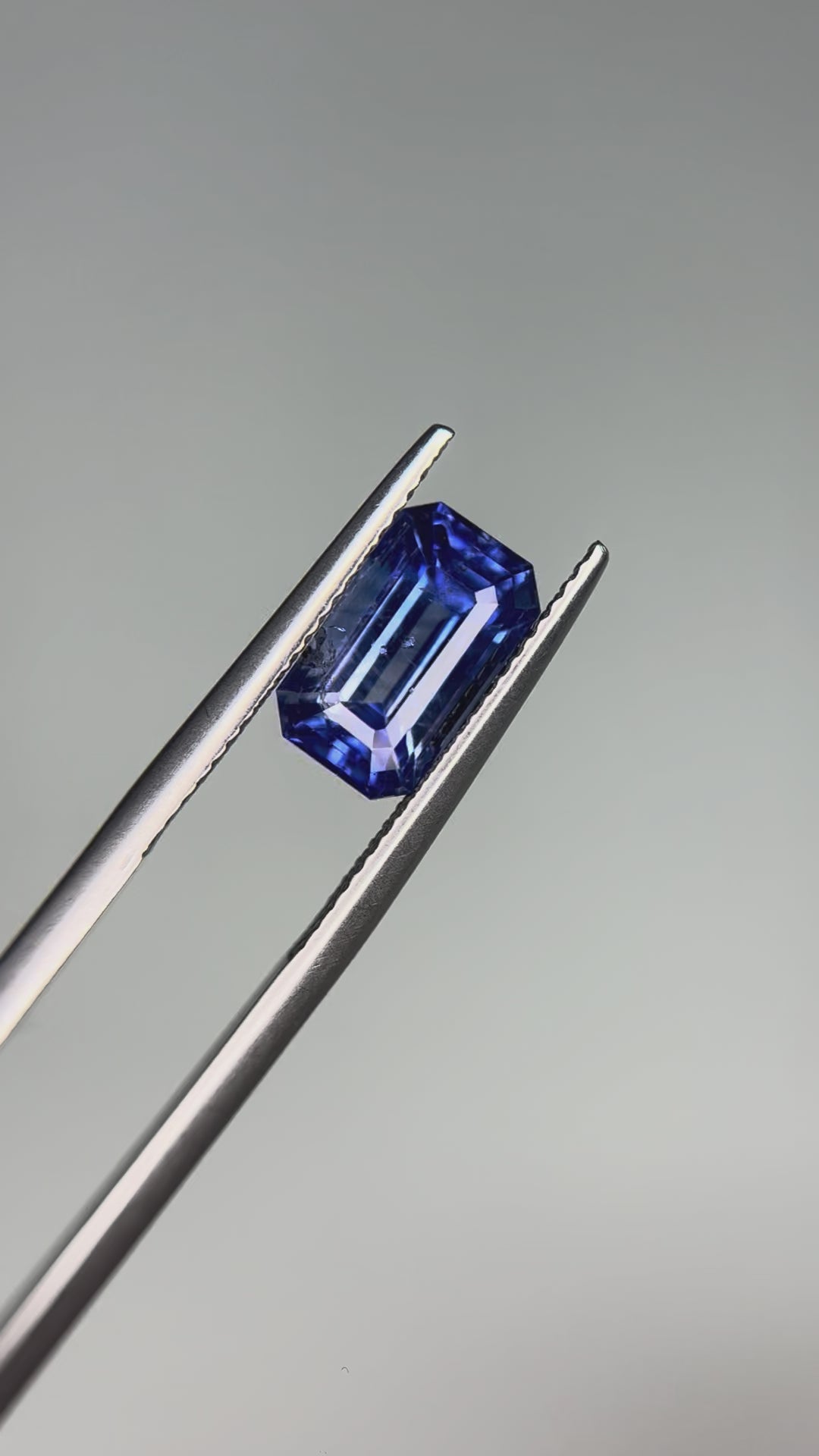 3.95 Carat Emerald Cut  Blue Heat Sapphire Loose stone