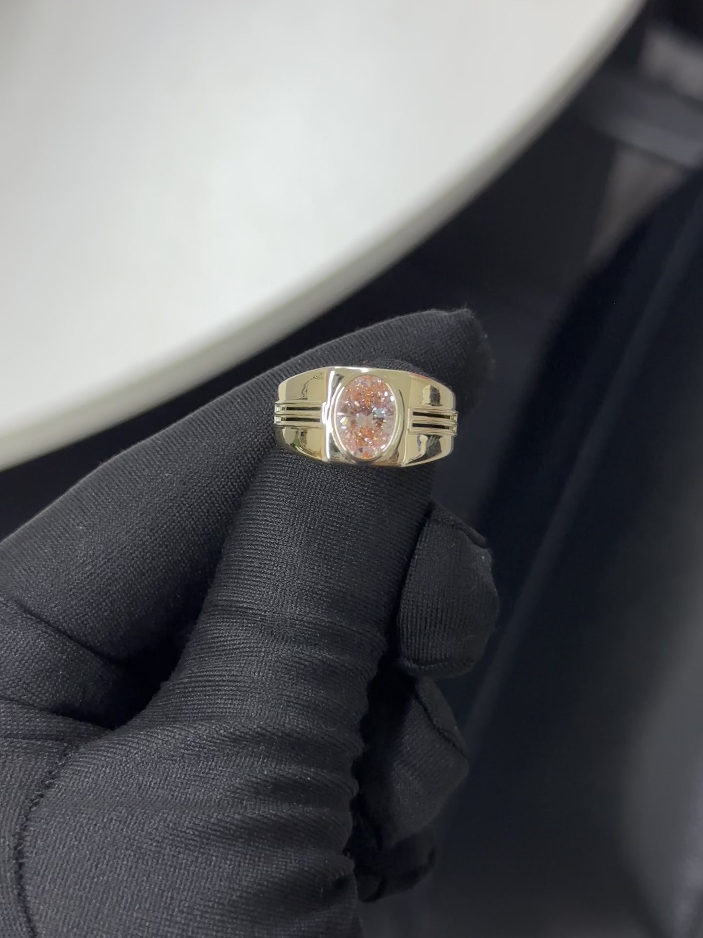 1.86 Carat Pink Lab Oval Diamond men's Ring in 14K YG