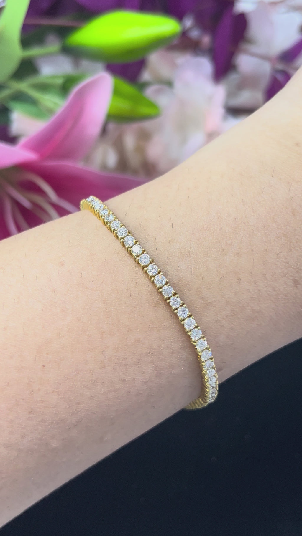 3.45 carat Lab Round Diamonds in Yellow silver bracelet