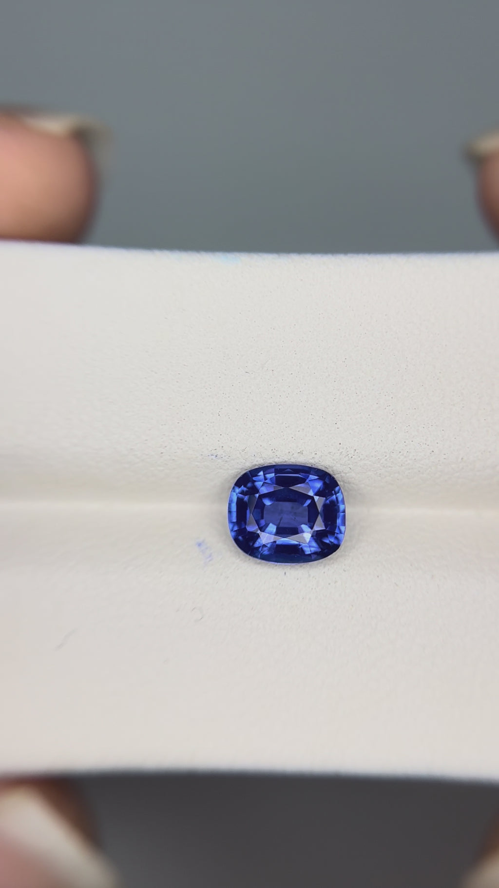 1.79 Carat Natural Srilankan heat Sapphire loose stone