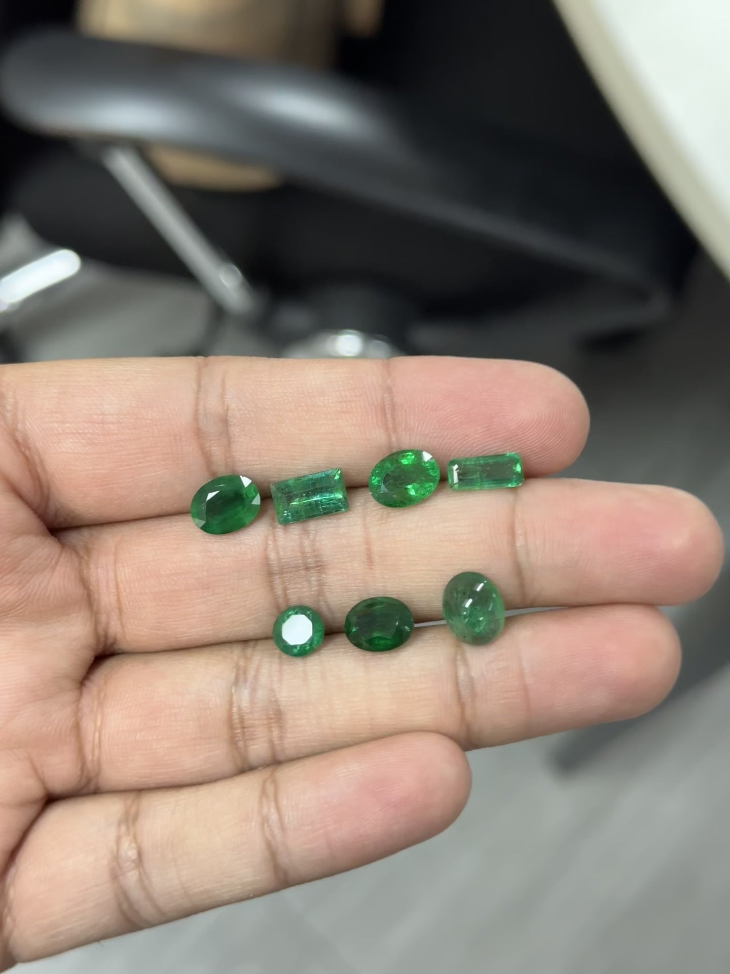 11.29 Carat Loose Gemstone Emerald Lot  Mix shape