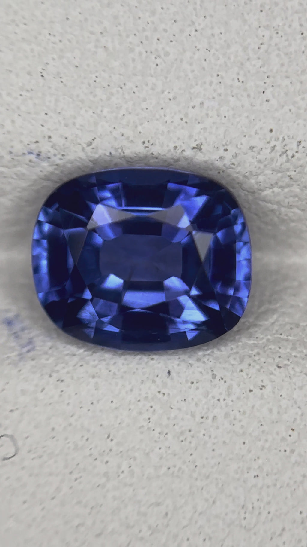 1.79 Carat Natural Srilankan heat Sapphire loose stone