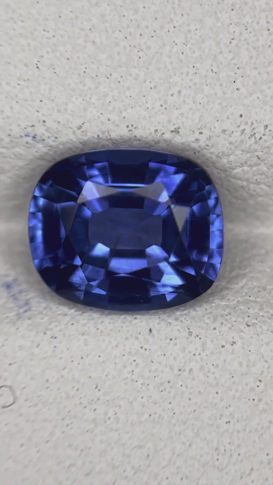 1.79 Carat Natural Srilankan heat Sapphire loose stone